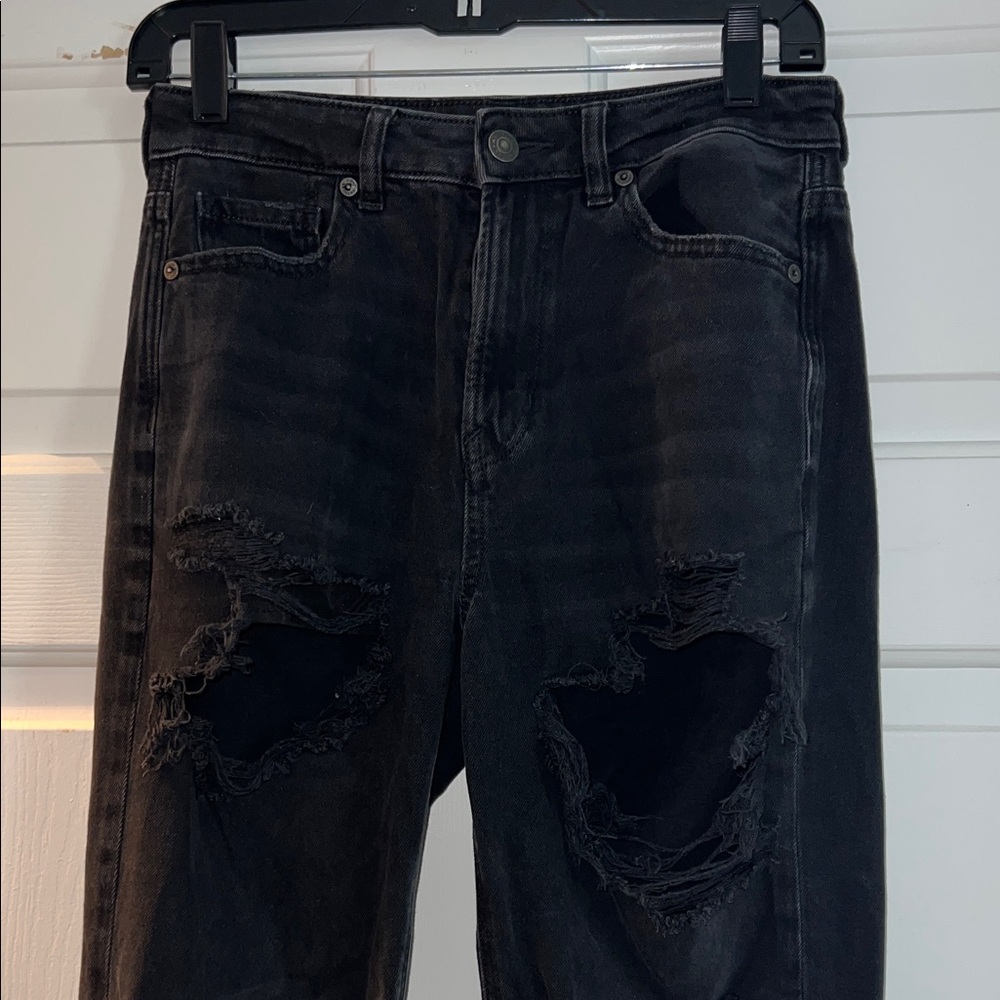 AE Ripped Mom Jean - Picture 2 of 8